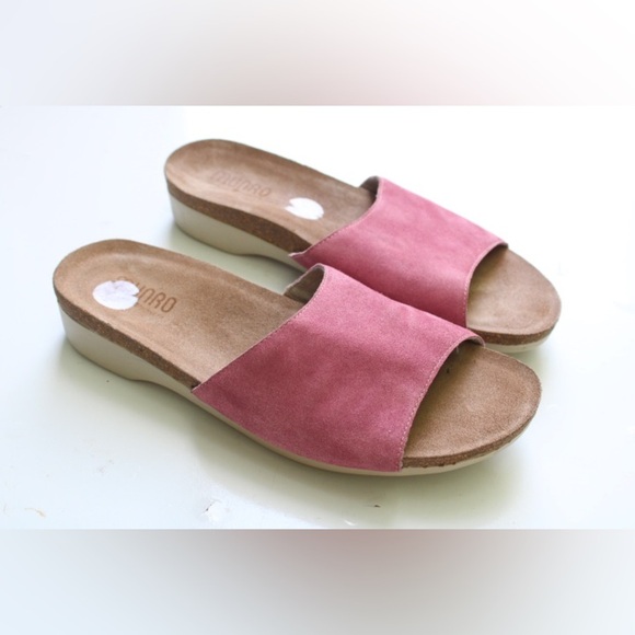 Munro Laya Slide Sandals - Picture 1 of 11
